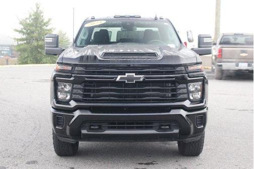 2024 Chevrolet Silverado 2500 Custom