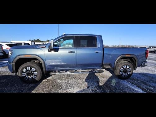 2025 GMC Sierra 2500 Denali