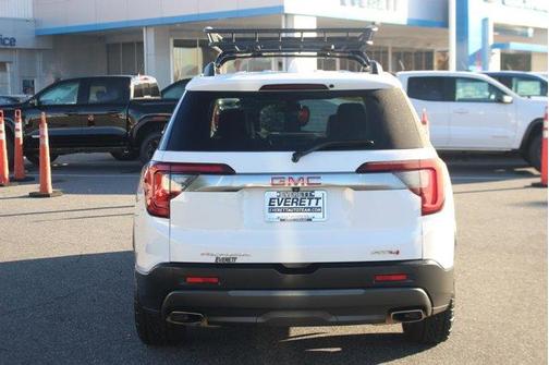 2021 GMC Acadia AT4