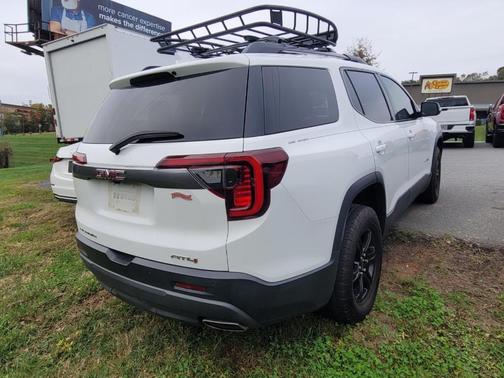 2021 GMC Acadia AT4