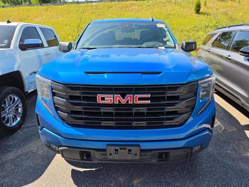 Dynamic Blue Metallic 2022 GMC Sierra 1500 Elevation