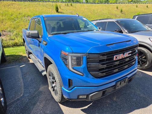 Dynamic Blue Metallic 2022 GMC Sierra 1500 Elevation