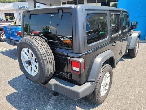2023 Jeep Wrangler Sport