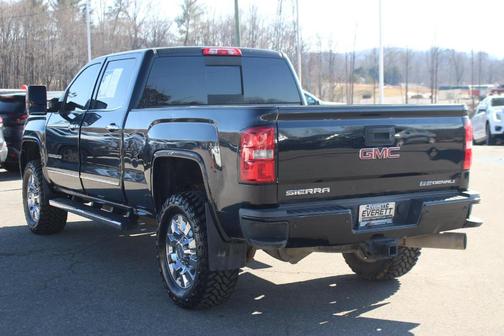 2016 GMC Sierra 2500 Denali