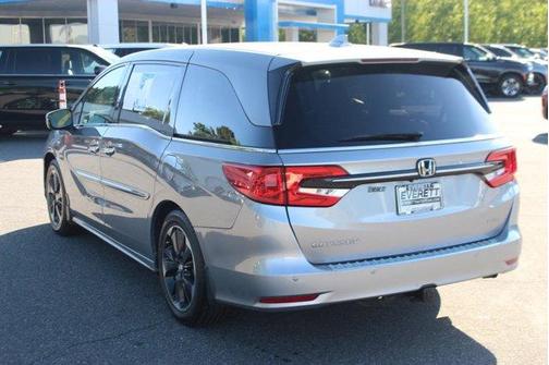 Lunar Silver Metallic 2021 Honda Odyssey Elite