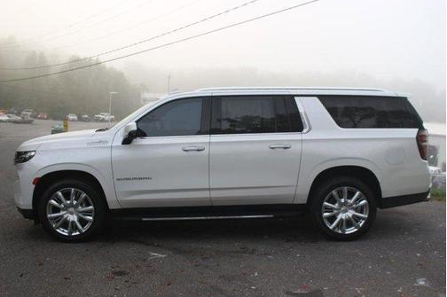 2021 Chevrolet Suburban High Country