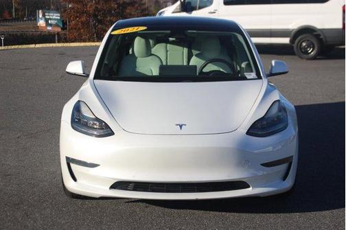 2021 Tesla Model 3 Standard Range Plus