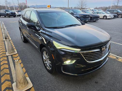 2022 Buick Enclave Premium