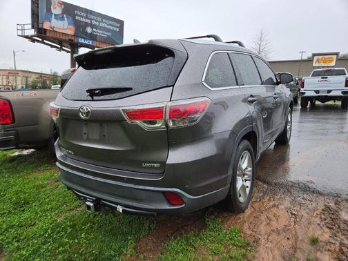 2016 Toyota Highlander Limited