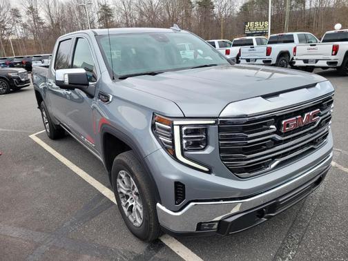2024 GMC Sierra 1500 SLT