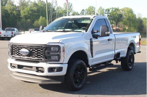 Oxford White 2023 Ford F-350 XL