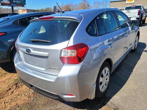 2016 Subaru Impreza 2.0i