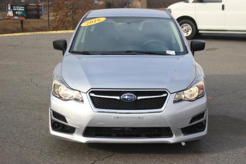 2016 Subaru Impreza 2.0i