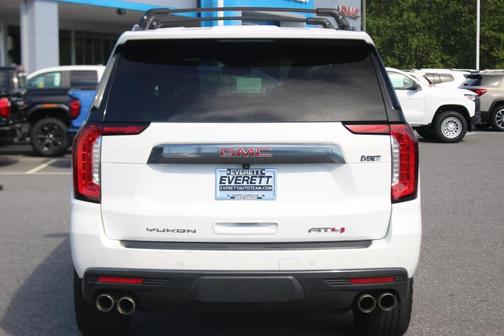 2024 GMC Yukon XL AT4