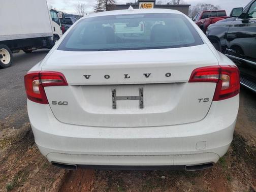 2016 Volvo S60 T5 Drive-E Premier