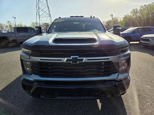 Sterling Gray Metallic 2024 Chevrolet Silverado 2500 Custom