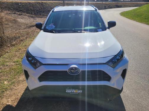 2022 Toyota RAV4 Hybrid LE