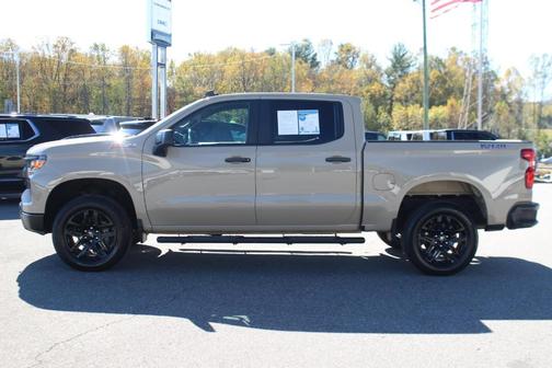 2022 Chevrolet Silverado 1500 Custom Trail Boss