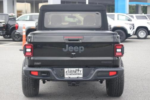 2020 Jeep Gladiator Sport