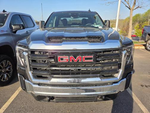Onyx Black 2024 GMC Sierra 2500 Pro
