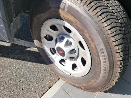 2023 GMC Sierra 3500 Pro