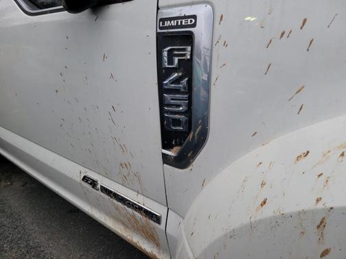 2022 Ford F-450 LIMITED