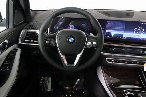 Gray Metallic 2026 BMW X5 xDrive40i