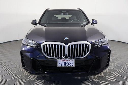 Carbon Black Metallic 2026 BMW X5 sDrive40i