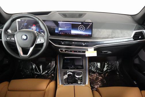 Alpine White 2026 BMW X5 PHEV xDrive50e