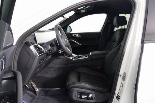 Mineral White Metallic 2026 BMW X6 M60i