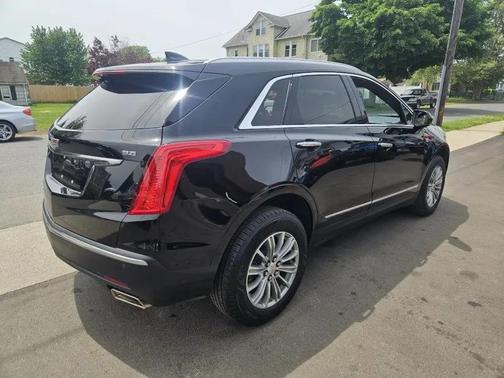 Stellar Black Metallic 2018 Cadillac XT5 Luxury