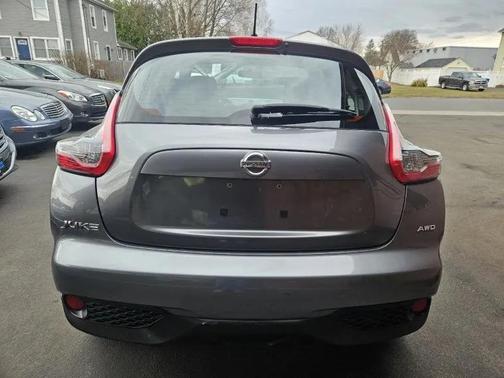 Gun Metallic 2015 Nissan Juke S