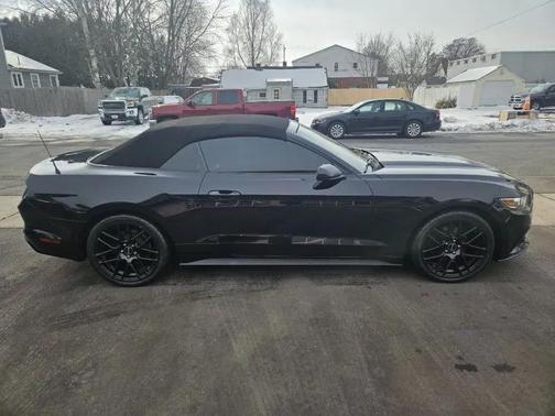 2016 Ford Mustang V6