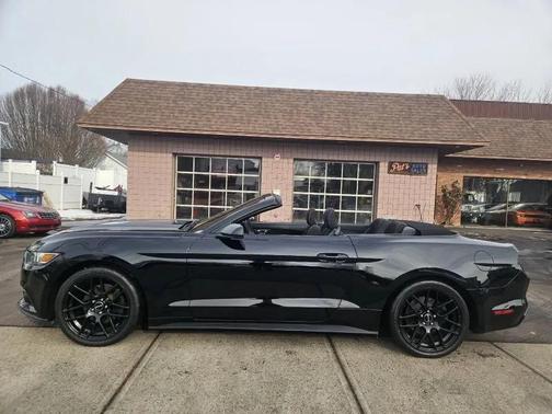 2016 Ford Mustang V6