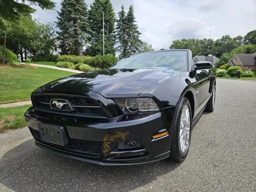 2014 Ford Mustang V6 Premium