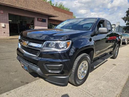 Black 2018 Chevrolet Colorado WT