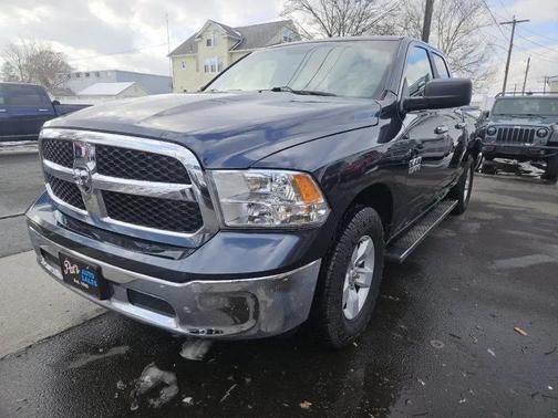 2018 RAM 1500 SLT