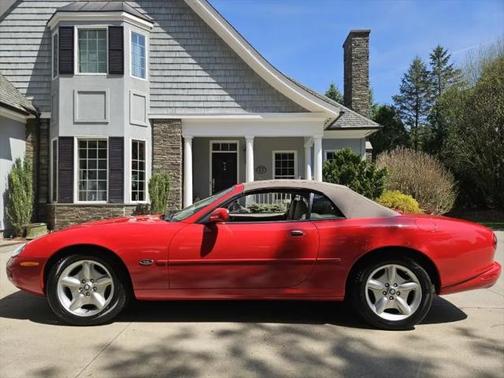 1999 Jaguar XK8 Base