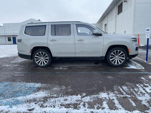 2022 Jeep Grand Wagoneer Series II 4x4