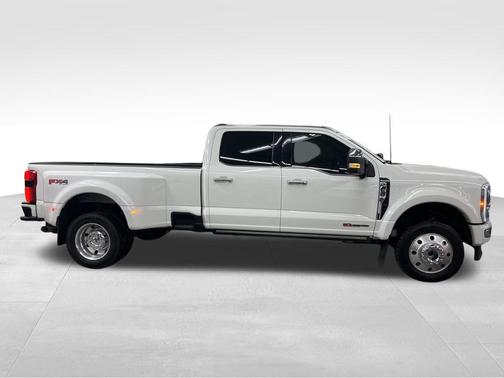 2024 Ford F-450 Platinum