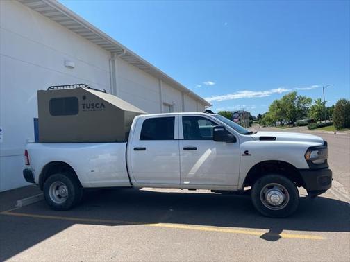 2024 RAM 3500 Tradesman Crew Cab 4x4 8' Box