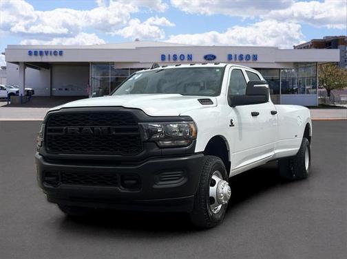 2024 RAM 3500 Tradesman Crew Cab 4x4 8' Box
