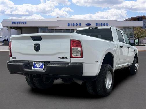 2024 RAM 3500 Tradesman Crew Cab 4x4 8' Box