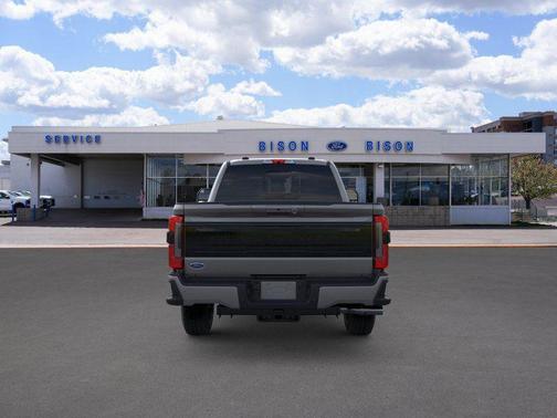 2026 Ford F-350 Platinum