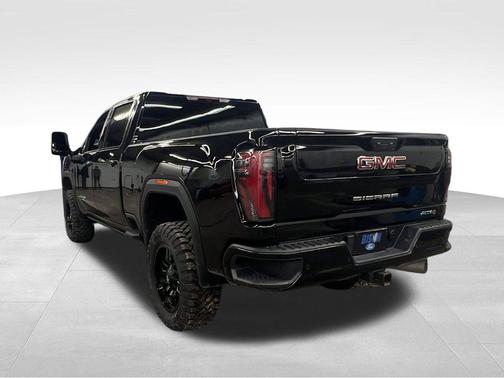 2024 GMC Sierra 2500 AT4