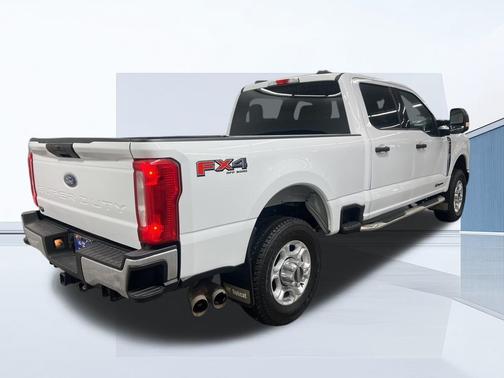 2023 Ford F-350 XLT