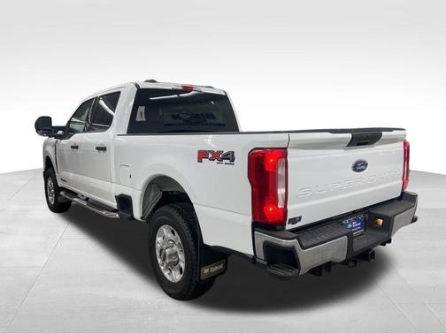 2023 Ford F-350 XLT