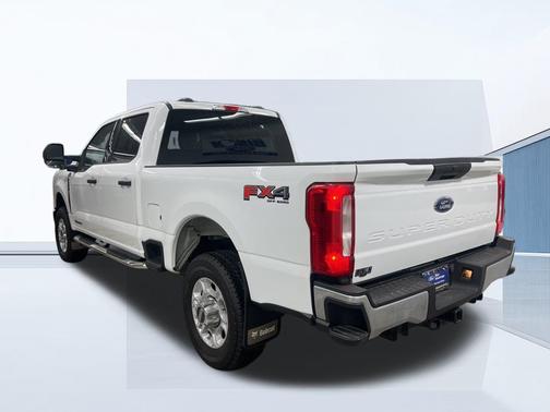 2023 Ford F-350 XLT