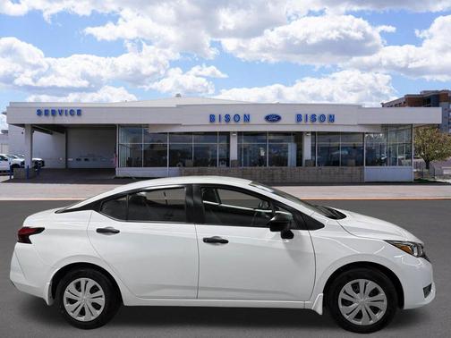 Fresh Powder 2024 Nissan Versa 1.6 S