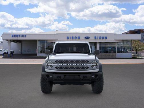 OXFORD WHITE 2026 Ford Bronco Badlands